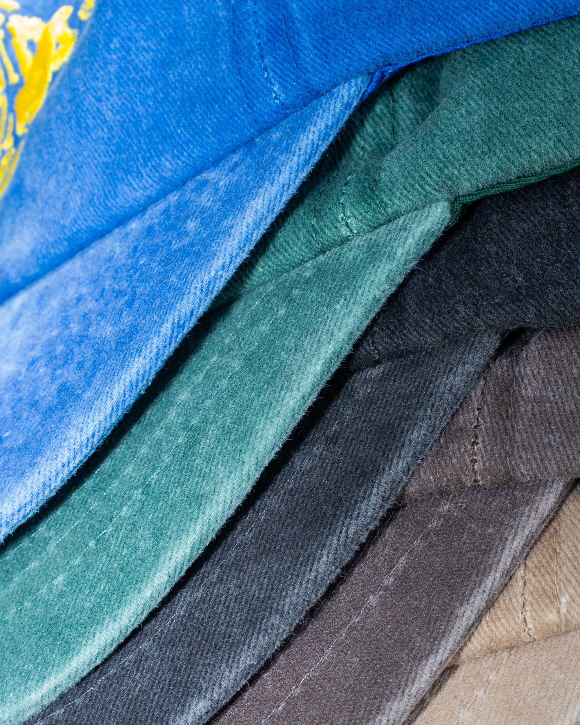 Dad hat ‘Global’ 2025 por Estudio Lagos & Mountain Archives™